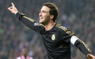 2002年世界杯冠军排名？2002年足球世界杯冠军是？